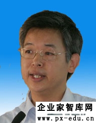 黄益平：今年或出台一系列措施把控金融风险