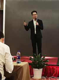 李达聪老师台州人寿保险公司讲授保险行业互联网思维创新