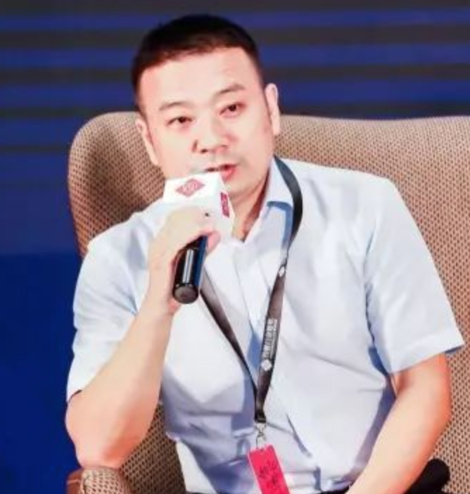 唐斌